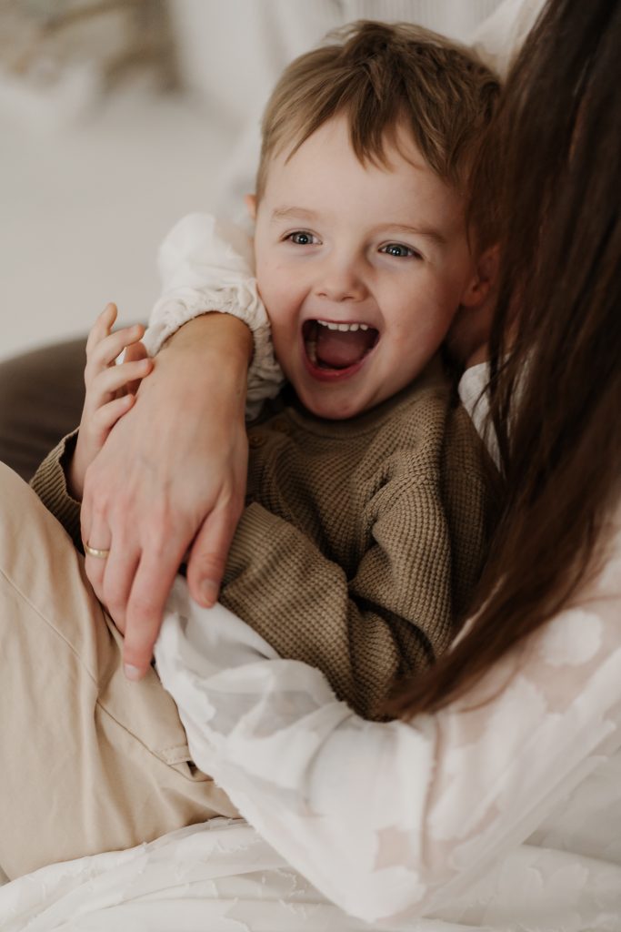 Familienfotos im Tageslichtstudio-20