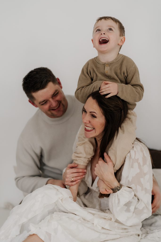 Familienfotos im Tageslichtstudio-21