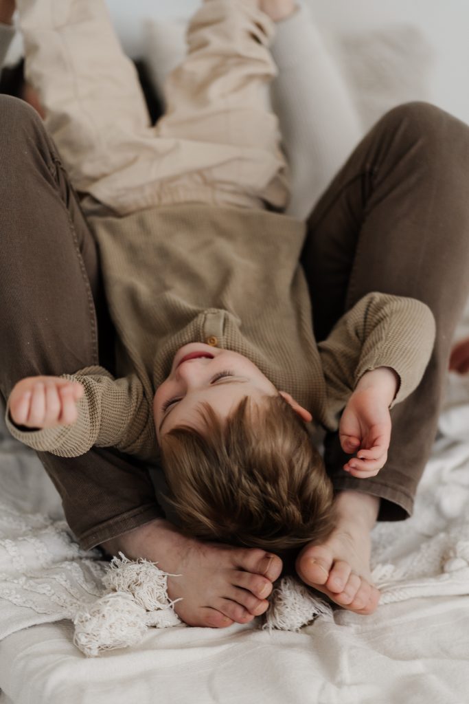 Familienfotos im Tageslichtstudio-33